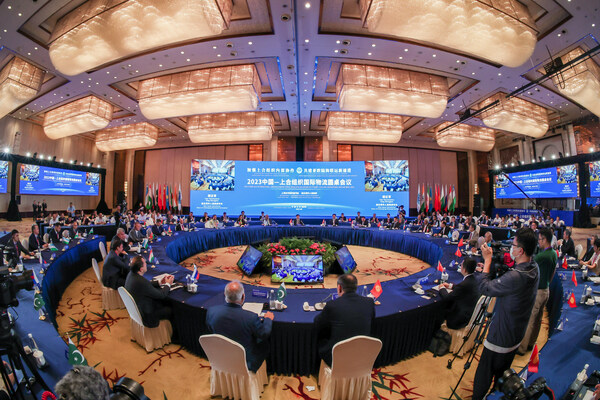 新华丝路：2023中国-上合组织国际物流圆桌会议在连云港举行
