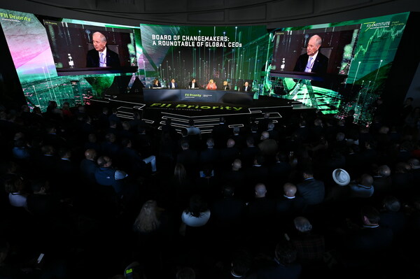 迈阿密投资者峰会今日开幕，全球领导人讨论人类面临的最大挑战