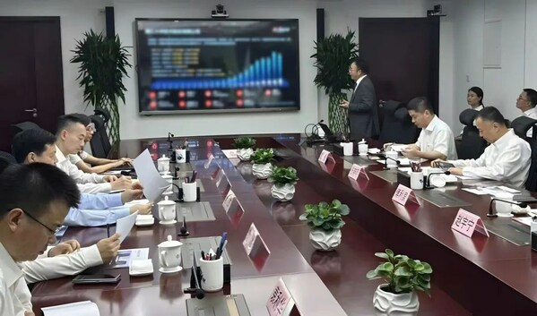 中国移动与大华股份高层会晤，共同拓宽、加深双方战略合作